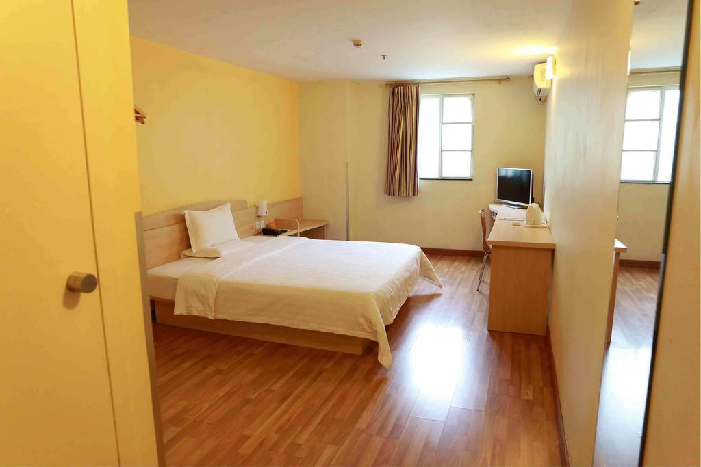 Отель 7Days Premium Luoyang Peony Square Branch Номер фото